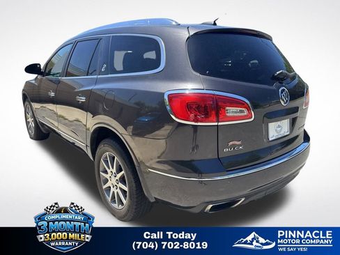Used 2017 Buick Enclave Leather FWD image 6