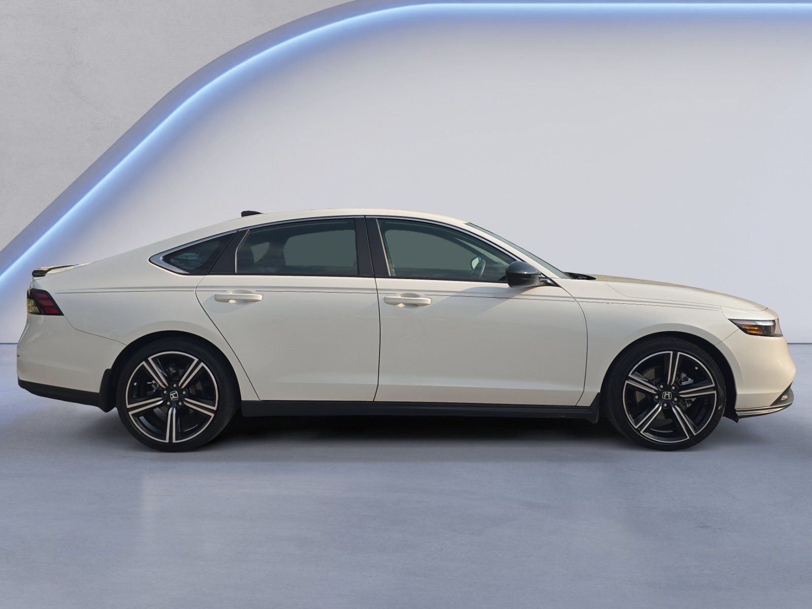 Used 2024 Honda Accord Sport image 7
