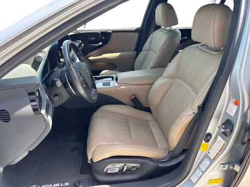 Certified 2023 Lexus LS 500 AWD w/ Interior Upgrade Package image 20