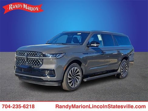New 2025 Lincoln Navigator L Black Label image 1