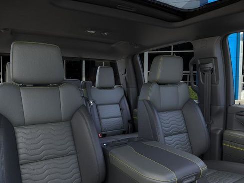 New 2026 Chevrolet Silverado 2500 ZR2 w/ LPO, Dark Essentials Package image 24
