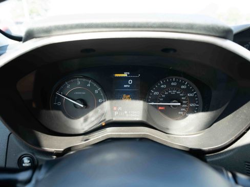 Used 2020 Subaru Crosstrek 2.0i Premium AWD/4WD image 16