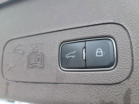 Certified 2022 Lincoln Aviator Reserve w/ Equipment Group 201A AWD/4WD image 9
