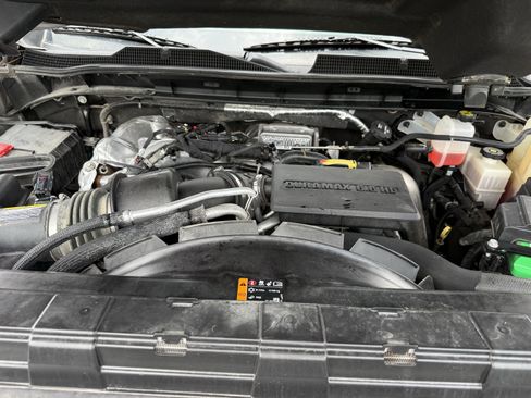 Used 2023 Chevrolet Silverado 2500 Custom w/ Custom Value Package AWD/4WD image 29
