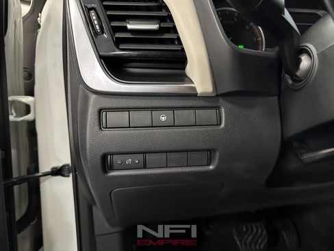 Used 2021 Nissan Rogue SV FWD image 31