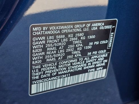 Certified 2022 Volkswagen Atlas Cross Sport SEL R-Line AWD/4WD image 30
