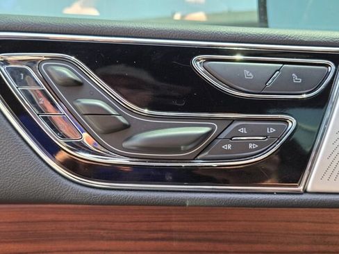 Used 2024 Lincoln Navigator Reserve AWD/4WD image 36