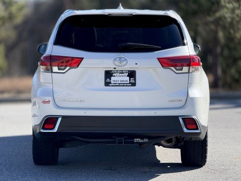 Used 2019 Toyota Highlander Limited image 5