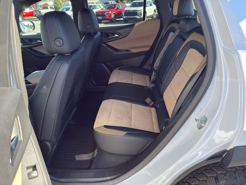 New 2026 Chevrolet Equinox ACTIV w/ Convenience Package III image 17