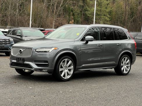Used 2019 Volvo XC90 T6 Inscription w/ Luxury Package image 2