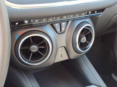 New 2026 Chevrolet Blazer LT w/ Midnight/Sport Edition FWD image 22