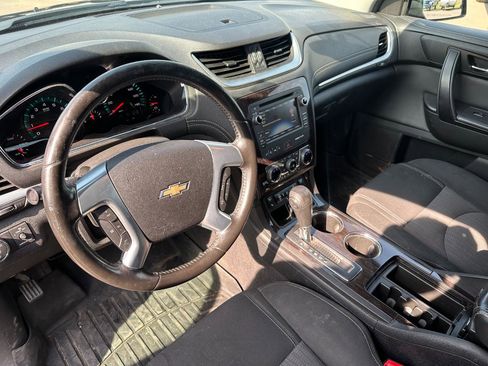Used 2015 Chevrolet Traverse LT AWD/4WD image 10