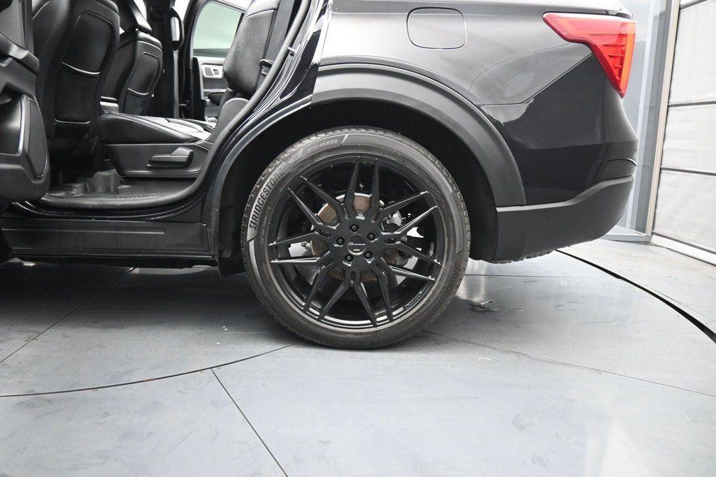 Used 2020 Ford Explorer XLT RWD image 17