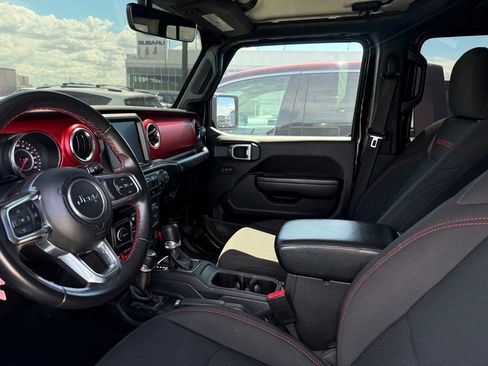 Used 2022 Jeep Wrangler Unlimited Rubicon AWD/4WD image 5