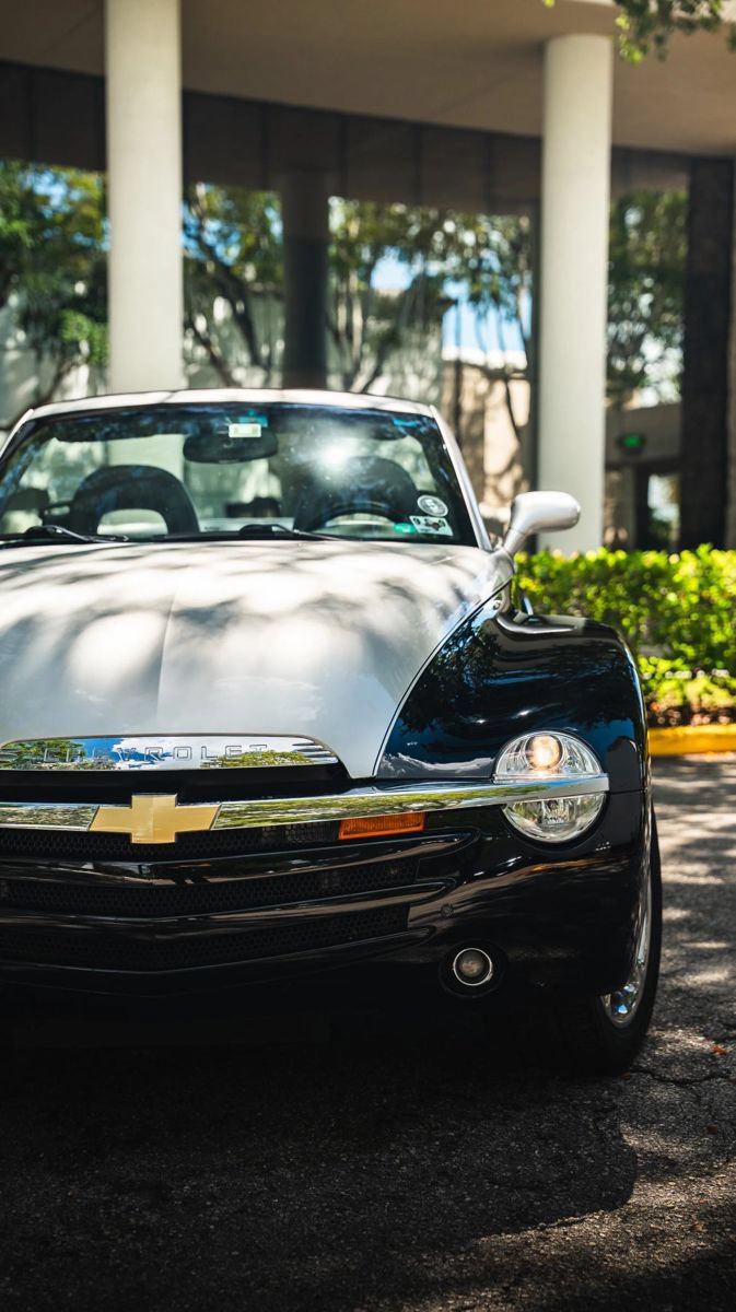 Used 2006 Chevrolet SSR w/ Preferred Equipment Group RWD image 5