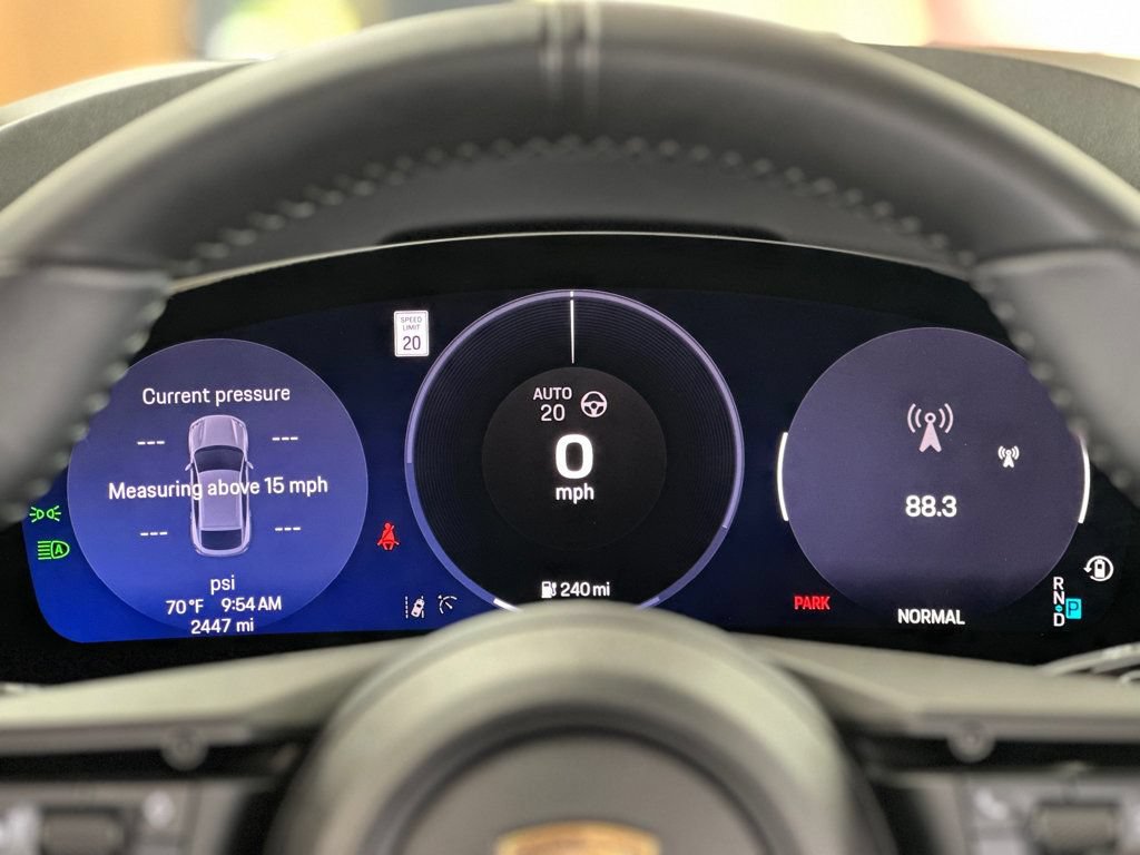 Used 2024 Porsche Macan 4 Electric w/ Premium Package AWD/4WD image 30