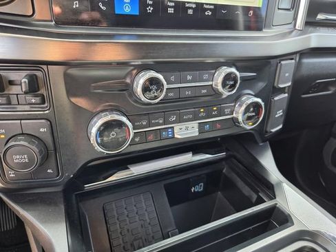 Used 2023 Ford F250 Lariat w/ Lariat Ultimate Package AWD/4WD image 10