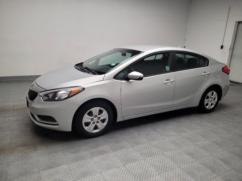 Used 2016 Kia Forte LX FWD image 2