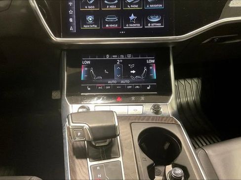 Used 2022 Audi A6 Premium Plus w/ Premium Plus Package image 32