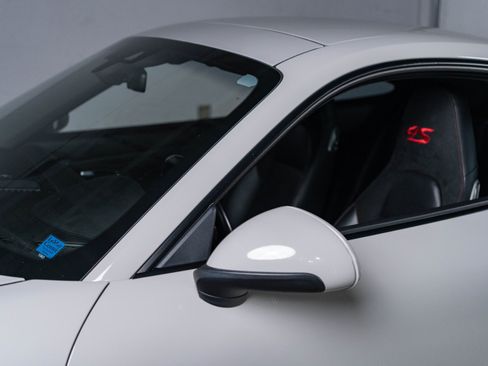 Used 2018 Porsche 911 Carrera 4S AWD/4WD image 3