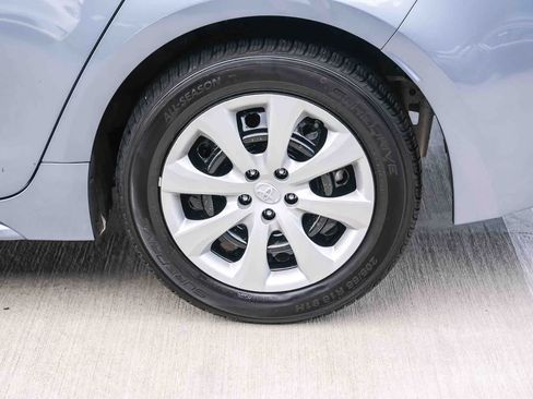 Certified 2024 Toyota Corolla LE FWD image 9