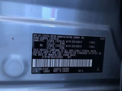Certified 2025 Toyota RAV4 XLE w/ Convenience Package AWD/4WD image 32
