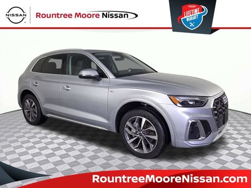 Used 2023 Audi Q5 2.0T Premium w/ Convenience Package AWD/4WD image 1
