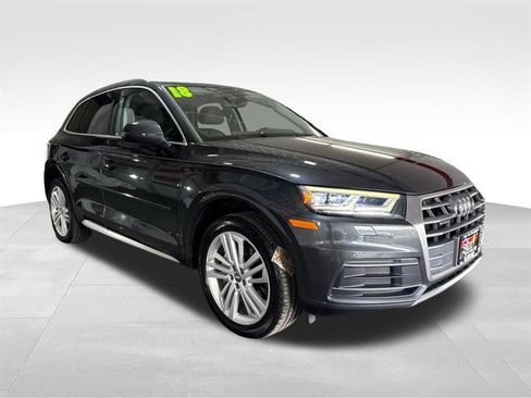 Used 2018 Audi Q5 2.0T Premium Plus w/ Premium Plus Package AWD/4WD image 3