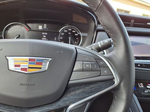 Used 2023 Cadillac XT5 Premium Luxury FWD image 28