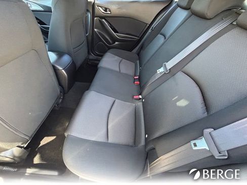 Used 2018 MAZDA MAZDA3 Sport image 15