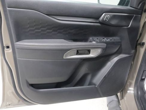 Used 2025 Ford Ranger XLT AWD/4WD image 12