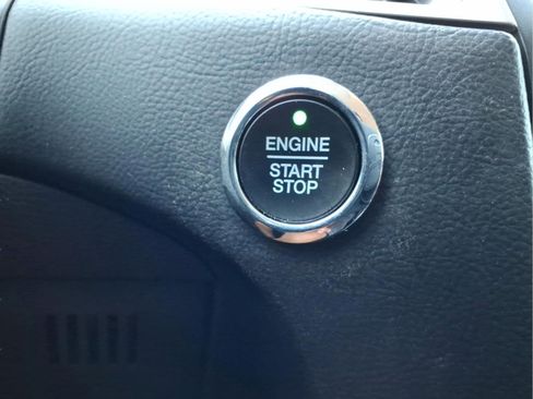 Used 2019 Ford Edge SEL w/ Equipment Group 201A AWD/4WD image 22