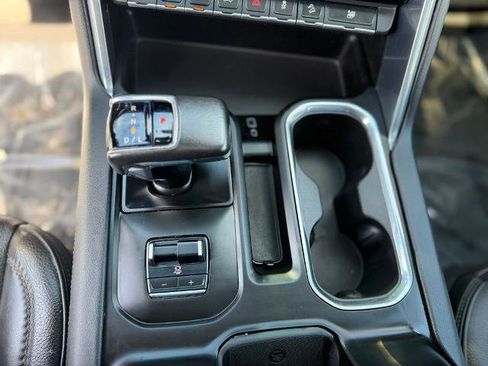 Used 2022 GMC Sierra 1500 Denali AWD/4WD image 18