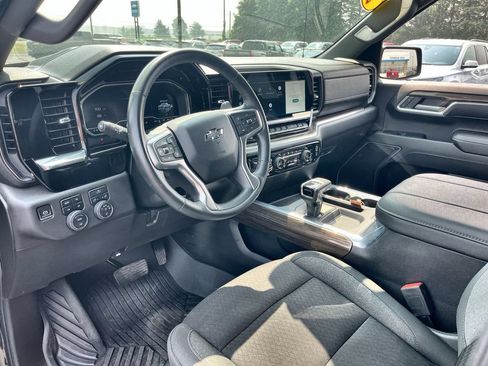 Certified 2023 Chevrolet Silverado 1500 RST w/ Z71 Off-Road Package AWD/4WD image 10