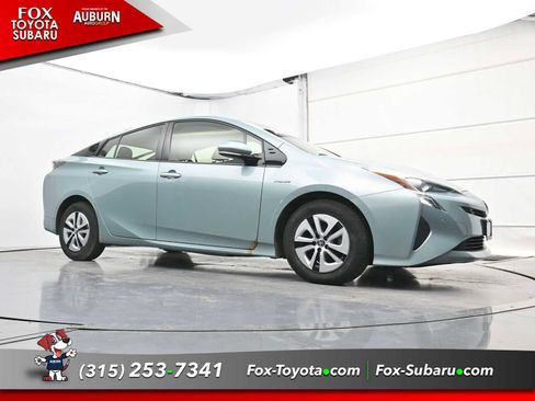 Used 2018 Toyota Prius Two image 18