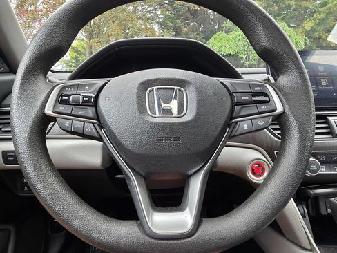 Used 2020 Honda Accord EX image 14