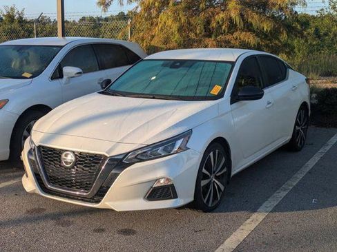 Certified 2020 Nissan Altima 2.5 SR FWD image 4