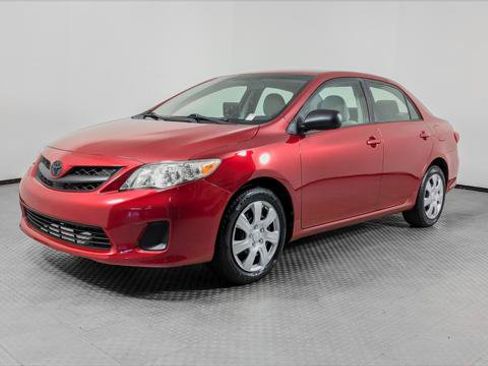 Used 2012 Toyota Corolla LE FWD image 2