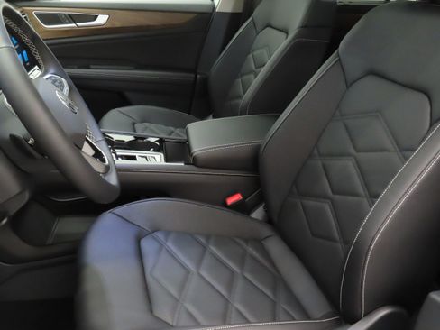 New 2026 Volkswagen Atlas SE image 12