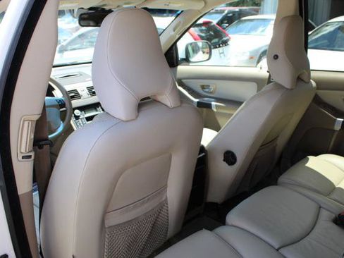 Used 2011 Volvo XC90 3.2 FWD image 19