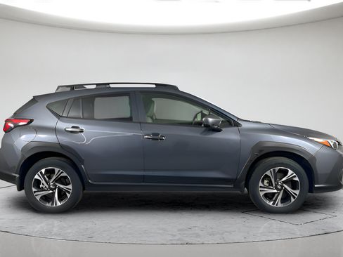 Used 2024 Subaru Crosstrek 2.0i Premium AWD/4WD image 4