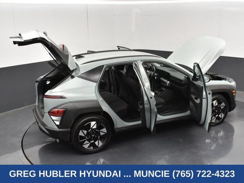 Used 2025 Hyundai Kona SEL FWD image 34