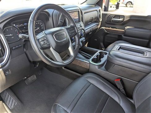 Used 2022 GMC Sierra 2500 Denali w/ Denali Black Diamond Edition image 22