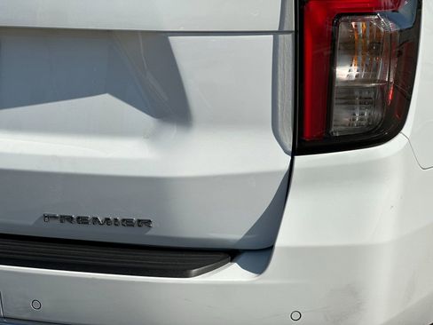 Used 2022 Chevrolet Tahoe Premier AWD/4WD image 37