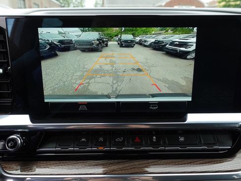 Used 2023 GMC Sierra 1500 Elevation image 41