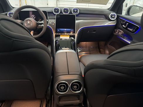 New 2026 Mercedes-Benz GLC 300 image 23
