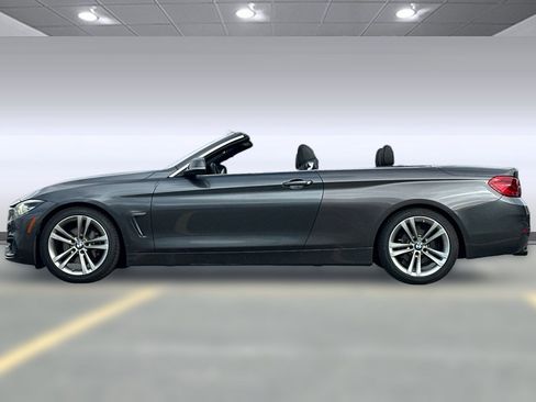 Used 2018 BMW 430i Convertible image 2