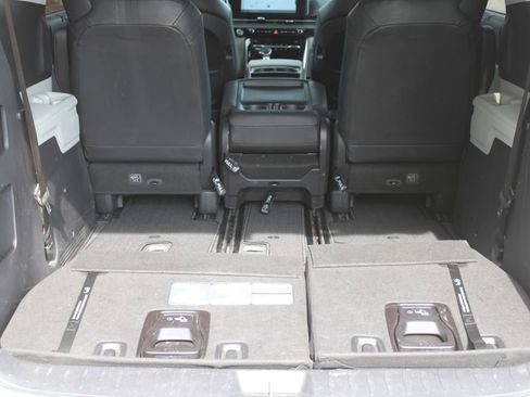 Certified 2023 Kia Carnival SX image 14