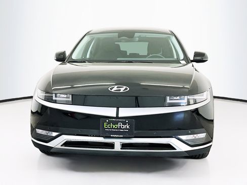 Used 2024 Hyundai Ioniq 5 SEL AWD/4WD image 2