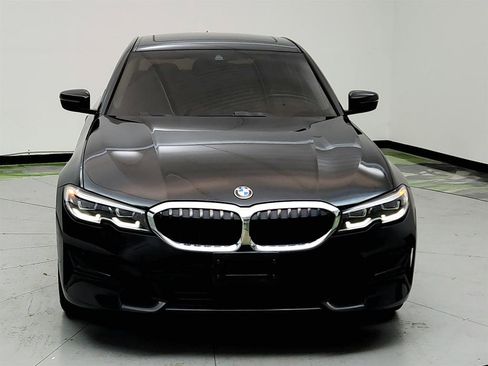 Used 2019 BMW 330i xDrive Sedan image 2